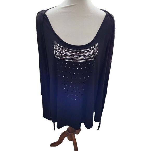 ESSENTIAL Blouse  - Picture 1 of 6